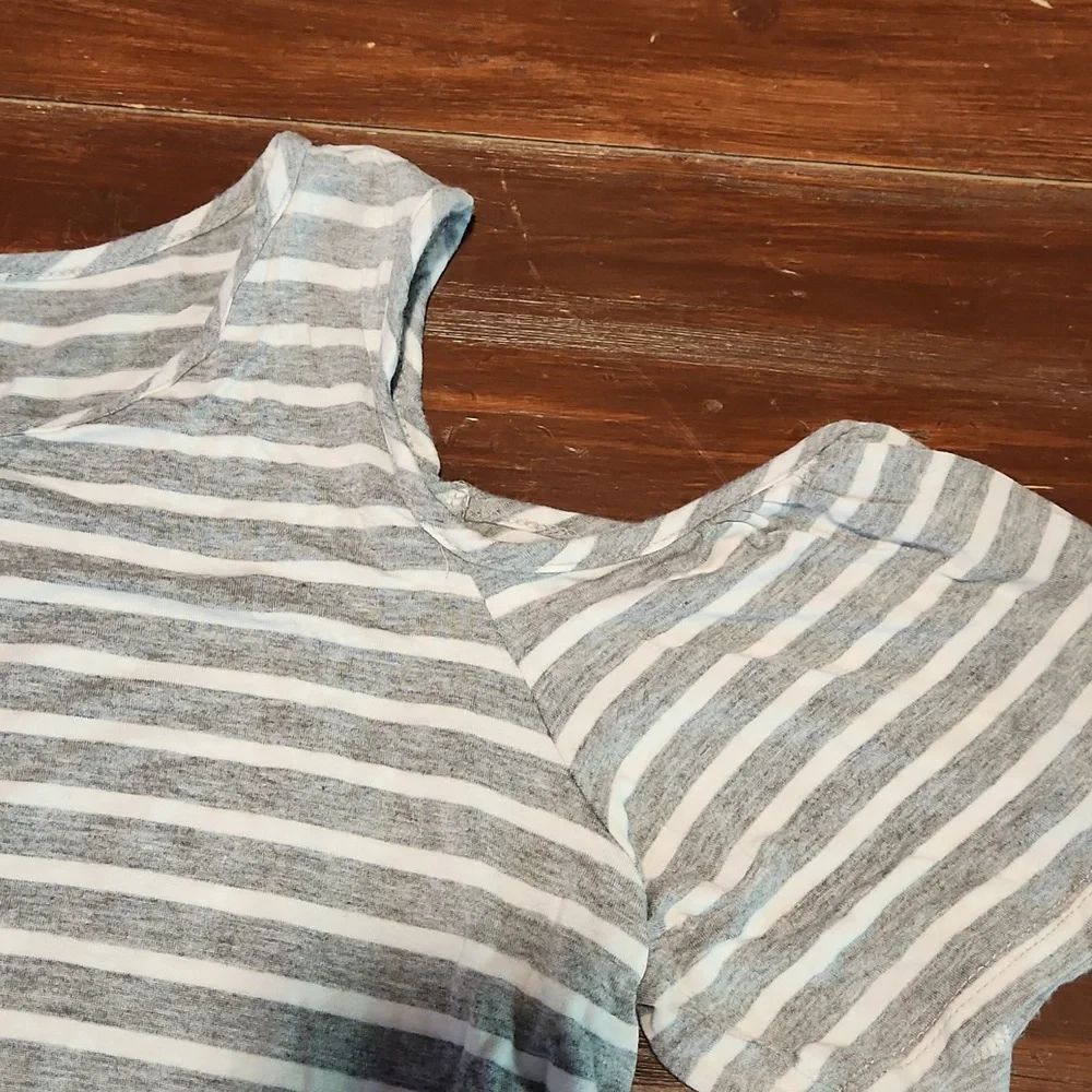 Grey/White Striped Peekaboo Shoulder with Knotted Waist (303) - Picture 3 of 6